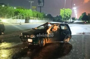 Vuelco de Corsa en Puerto La Cruz deja un adolescente de 17 y una joven de 20 lesionados