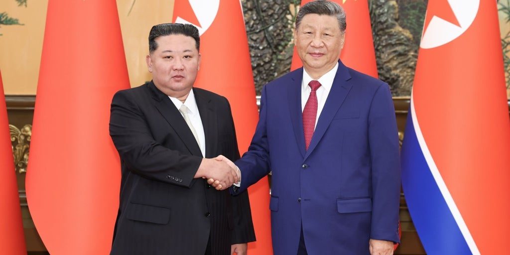 Xi Jinping recibe a Kim Jong-un, elevado a líder global