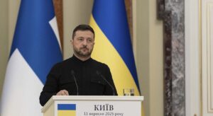 Zelenski espera que el paquete número 19 de sanciones de la UE a Rusia sea «realmente doloroso» para Moscú y que «EEUU se una»