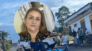 su moto se estrelló contra un camión y dos menores en otro vehículo también resultaron heridos