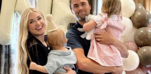«¿Dónde está papá?», la reacción de la hija de Charlie Kirk al reencontrarse con su madre