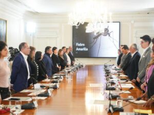 ¿Nuevo remezón? Gobierno habría pedido la renuncia de tres ministros | Gobierno | Economía