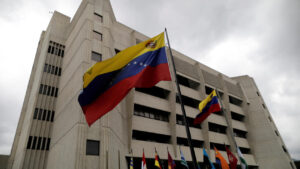 Maduro pide retirar la nacionalidad a Leopoldo López por «llamado a invasión»