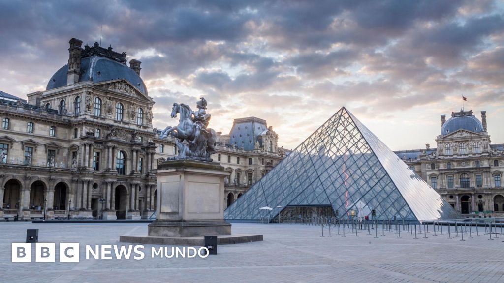 6 datos de la fascinante historia del Louvre, el antiguo palacio de la monarquía francesa convertido en el museo más grande del mundo