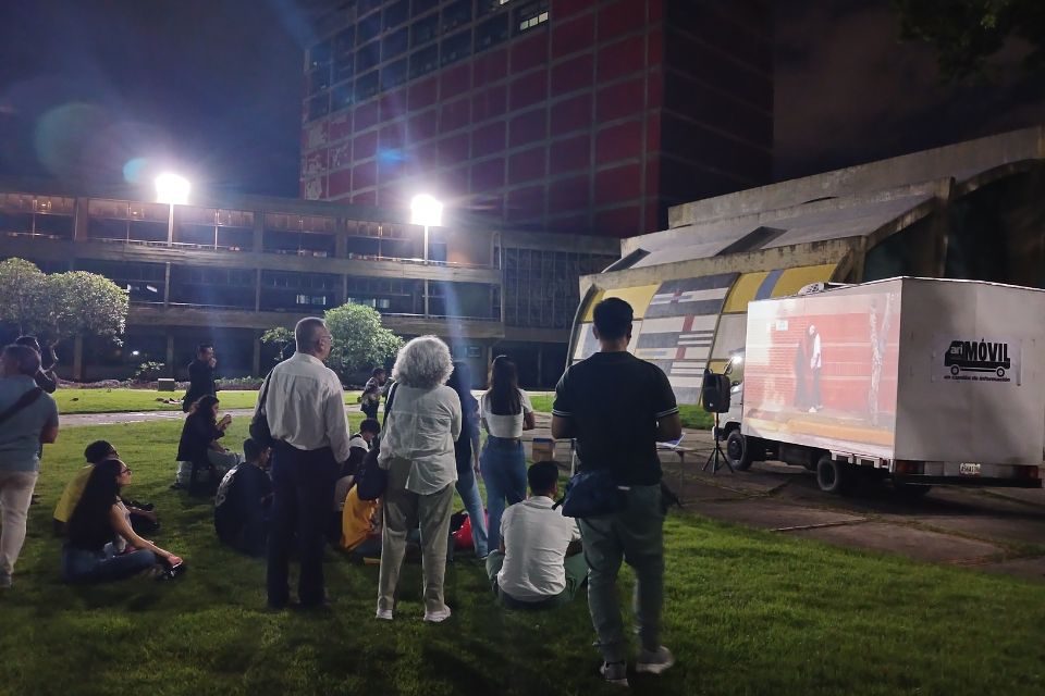 ARI Móvil | Escuela de Comunicación de la UCV celebra 79 años con proyección de cortos