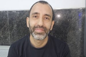 Amnistía denuncia que activista Manuel Finol fue «retenido» por la Dgcim en Maiquetía