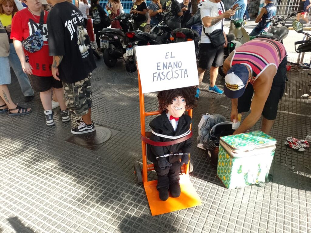 Argentina: un Milei triunfante profundiza su programa de ultraderecha : IPS Agencia de Noticias