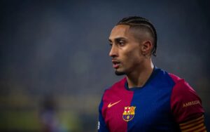 Baja sensible para el Barcelona: Raphinha se pierde el Clásico por lesión – AlbertoNews