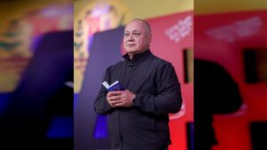 Cabello: Quien promueva la invasión no necesita que nadie le quite la nacionalidad, ya está renunciando