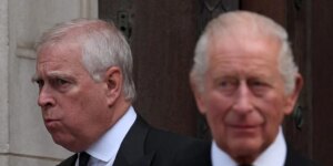 Carlos III inicia los trámites para despojar a su hermano Andrés de sus títulos y de su residencia