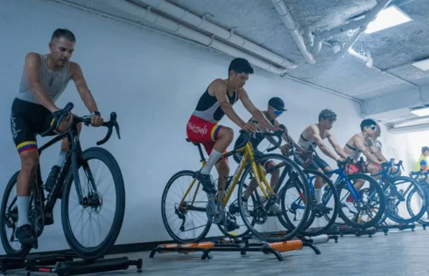 Ciclistas sordolímpicos ajustan estrategias de cara a Tokio