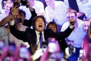 Claves del «espaldarazo» electoral a Javier Milei en Argentina