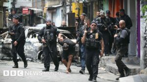 Comando Vermelho: cómo drones y fusiles importados acaban en manos del crimen organizado en Brasil y están transformando el conflicto urbano