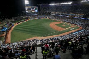 Cuánto cuesta ir a un estadio de béisbol en Venezuela este 2025