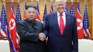 Donald Trump espera reunirse con Kim Jong-un en un futuro no muy lejano y minimizó el ataque de Pyongyang