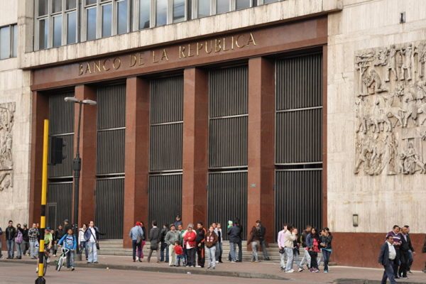 Banca y Negocios