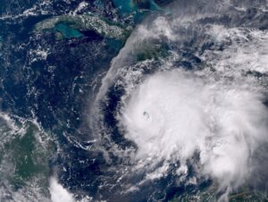 El huracán Melissa y la era de las supertormentas: qué hay detrás de la rápida intensificación de un ciclón de categoría 5 | National Geographic