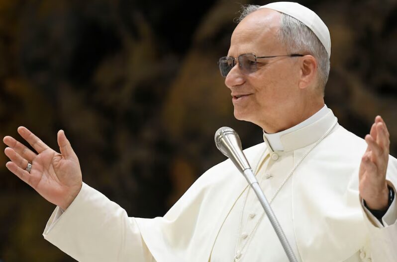 El papa insiste en que la Iglesia rechaza toda forma de discriminación y de antisemitismo - AlbertoNews
