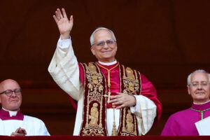 El papa pide que las escuelas católicas eviten la ‘tecnofobia’ y admitan a desfavorecidos