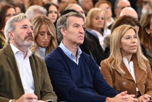 Feijóo advierte a Sánchez que mentir en la comisión del Senado supondría «sumar a su Gobierno un nuevo delito» | europapress.es