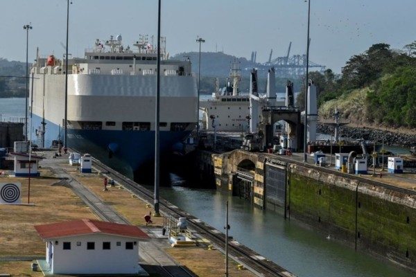 Gobierno de Panamá licitará en 2026 un puerto en el lado Atlántico del Canal