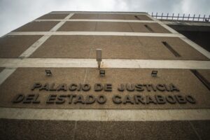 Imputada mujer por la muerte de su bebé