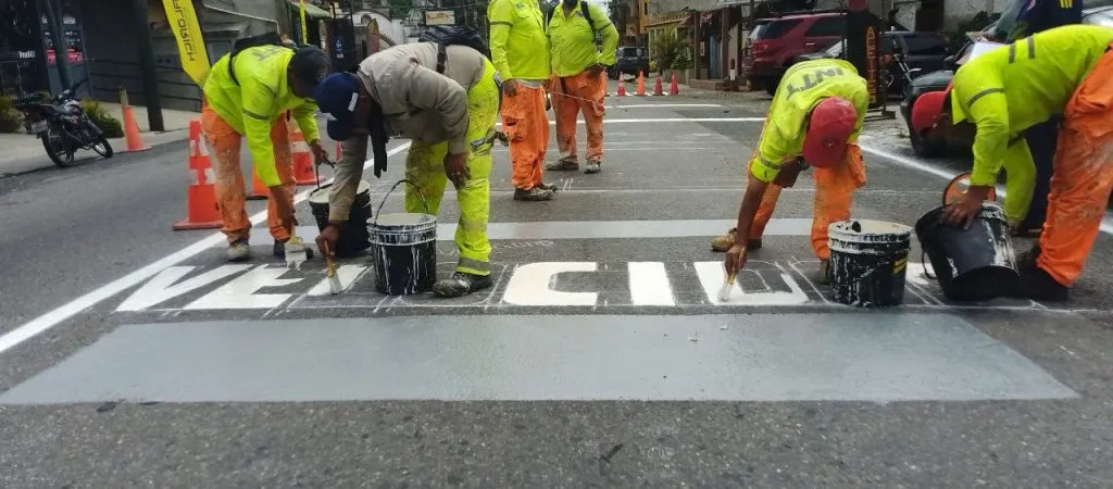 Intt fortalece infraestructura nacional con demarcación y señalización vial