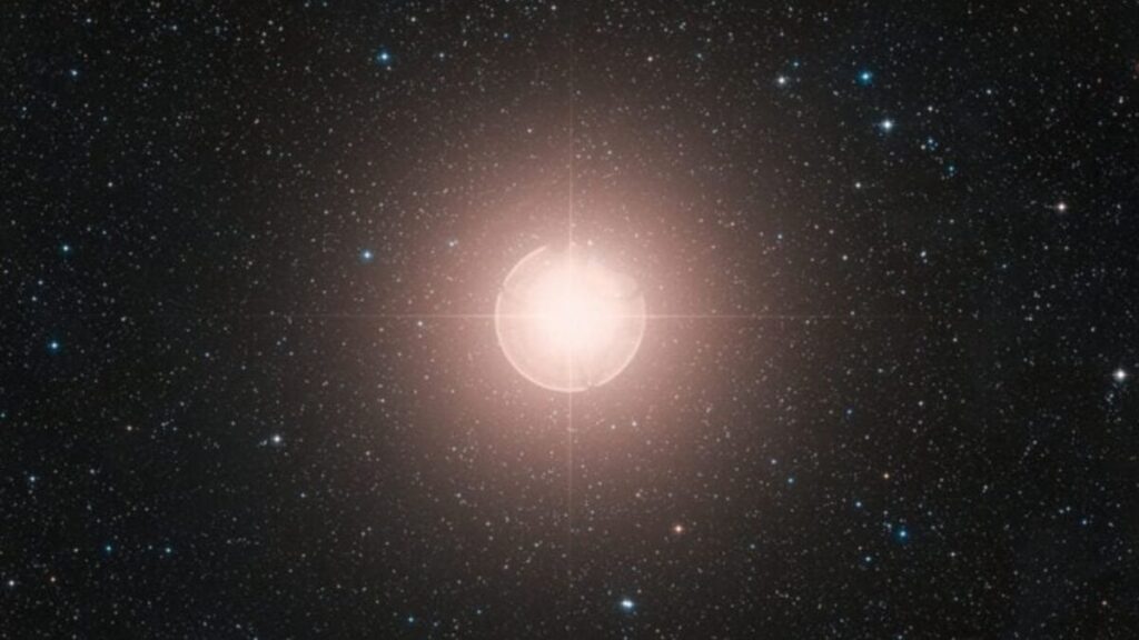 La acompañante de Betelgeuse es más rara de lo que se pensaba