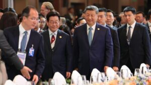 La ausencia de Trump en la cumbre de la APEC deja vía libre a Xi para reivindicar a China como socio fiable frente a EEUU