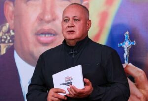 La nueva pataleta que armó Diosdado Cabello por la absolución de Álvaro Uribe en Colombia