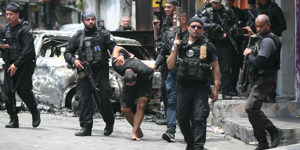 Las claves de la 'Operación Contención', la intervención policial en las favelas de Brasil que buscaba acabar con el 'Comando Vermelho'