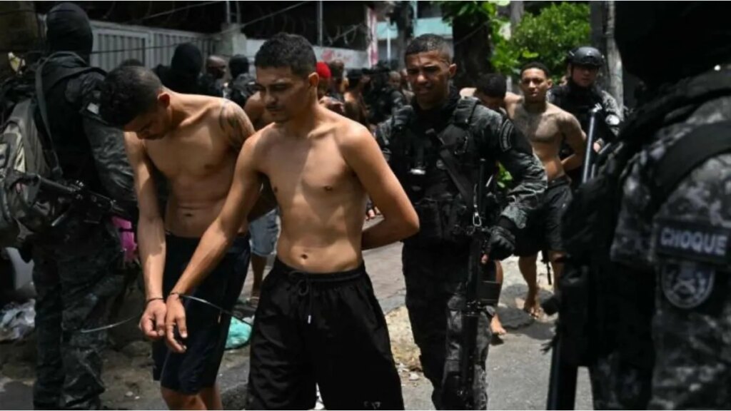 Los jefes del Comando Vermelho fueron alertados cuatro horas antes del operativo en Río de Janeiro