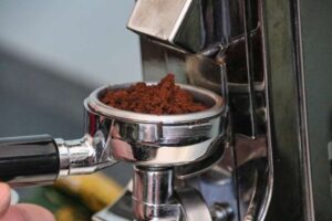 Los sorprendentes usos de los posos del café: del residuo al recurso sostenible
