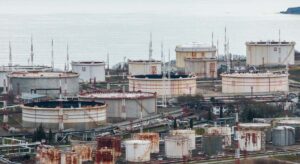 Lukoil planea vender activos internacionales ante las sanciones de EEUU y Europa
