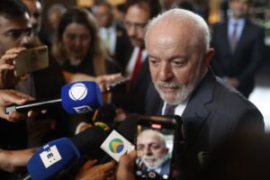 Lula se ofrece como mediador entre EEUU y Venezuela en medio de la escalada de tensiones