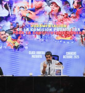 Maduro dice que EEUU ejerce a diario una «guerra psicológica» sobre el país