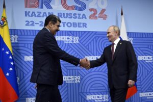 Maduro pidió ayuda a Rusia y China