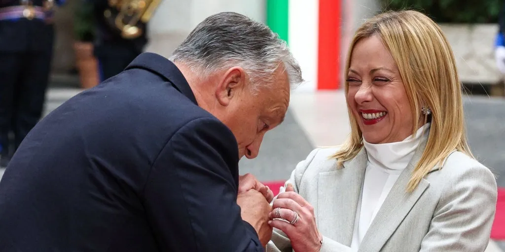 Meloni y Orbán refuerzan un eje soberanista en Europa