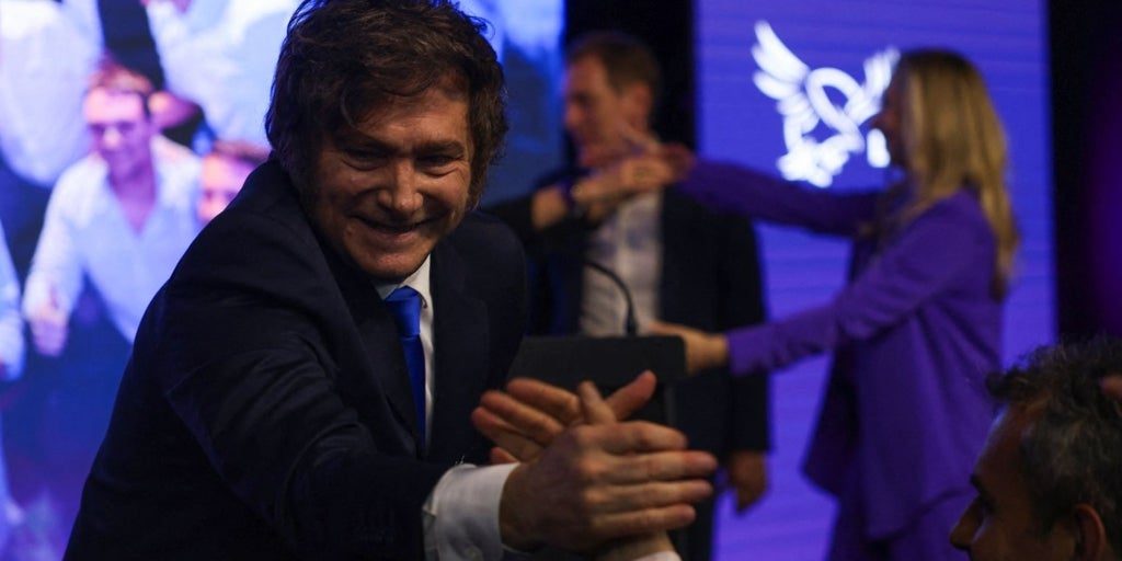 Milei aplaza los cambios en el Gobierno tras su triunfo electoral y ya sueña con las presidenciales
