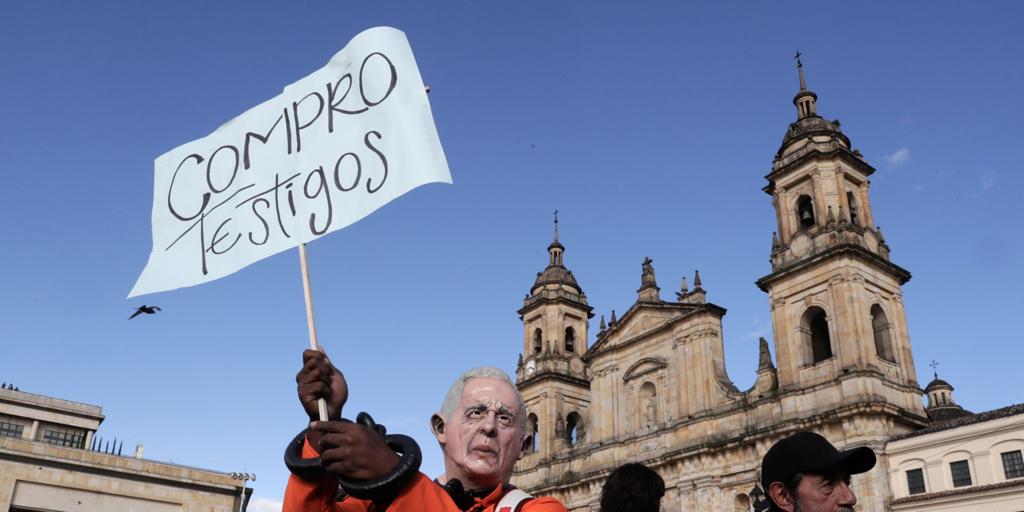 Miles de colombianos marcharon en Bogotá en respaldo a Gustavo Petro