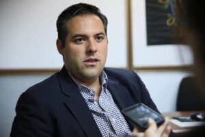 Min-Interior pide al TSJ retirar la nacionalidad venezolana a Yon Goicoechea