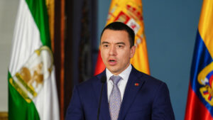 Noboa revela qué función tendría una eventual base extranjera en Galápagos
