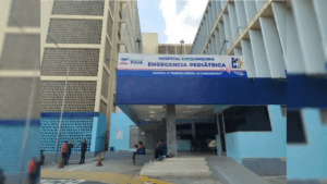 Nueve intoxicados en colegio tras oler perfume