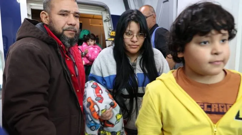 Nueve niños retenidos en EEUU regresan a Venezuela