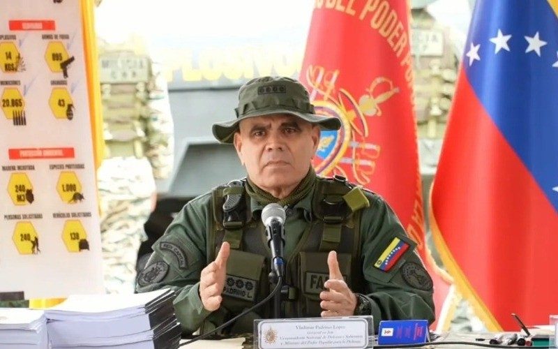 Padrino López reconoce que militares de EEUU se encuentran cada vez más cerca de Venezuela