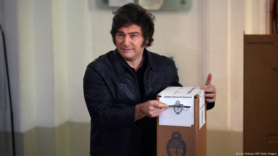 Partido de Javier Milei gana legislativas en Argentina – DW – 27/10/2025