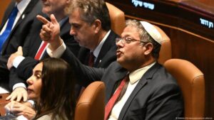 Piden castigar a Hamás por entregar restos de rehén devuelto – DW – 28/10/2025