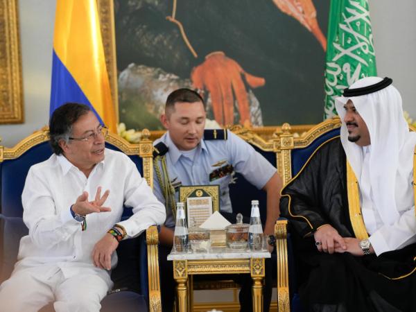 Presidente Petro llegó a Riad y se reunió con el príncipe heredero de Arabia Saudí | Gobierno | Economía