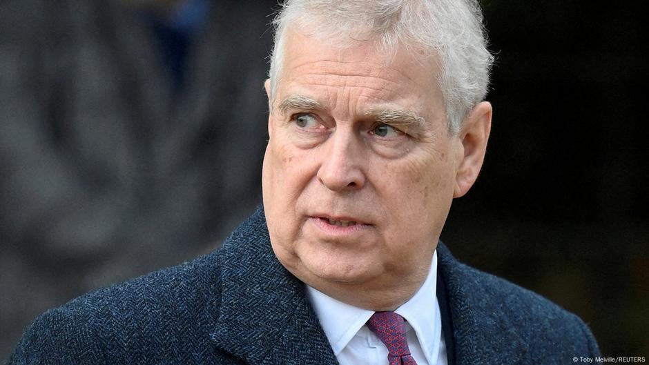 Príncipe Andrés será despojado de títulos por caso Epstein – DW – 30/10/2025