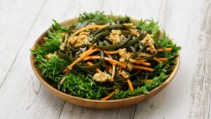 Qué son los espaguetis de mar, una alternativa a la pasta tradicional cargada de nutrientes y beneficios para la salud